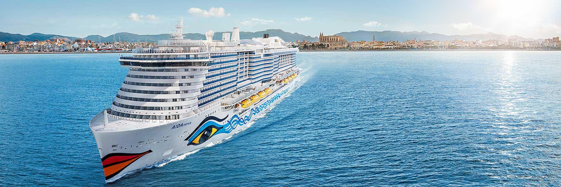 AIDA auf See vor Mallorca
