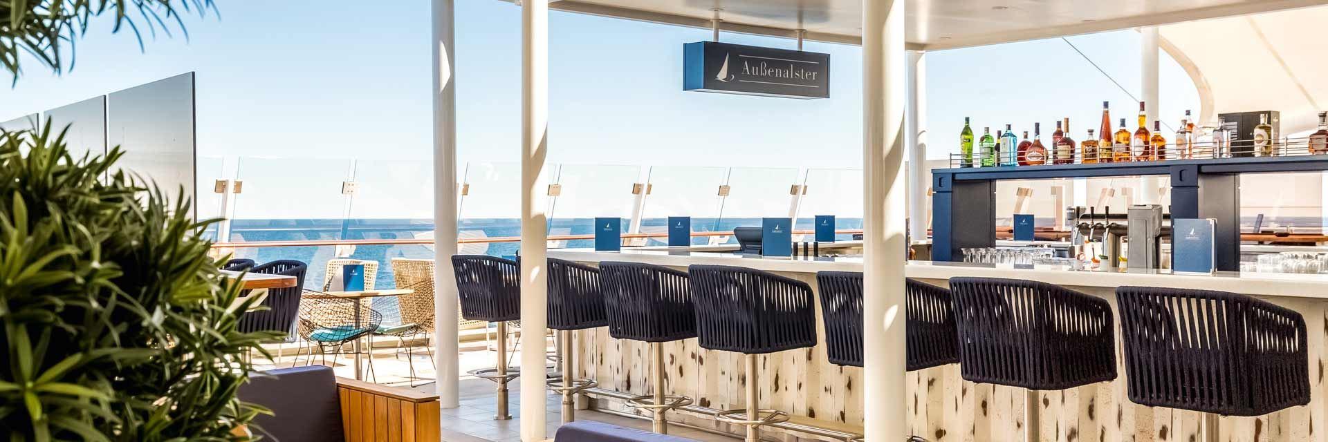 Mein Schiff 6 Außenalster Bar